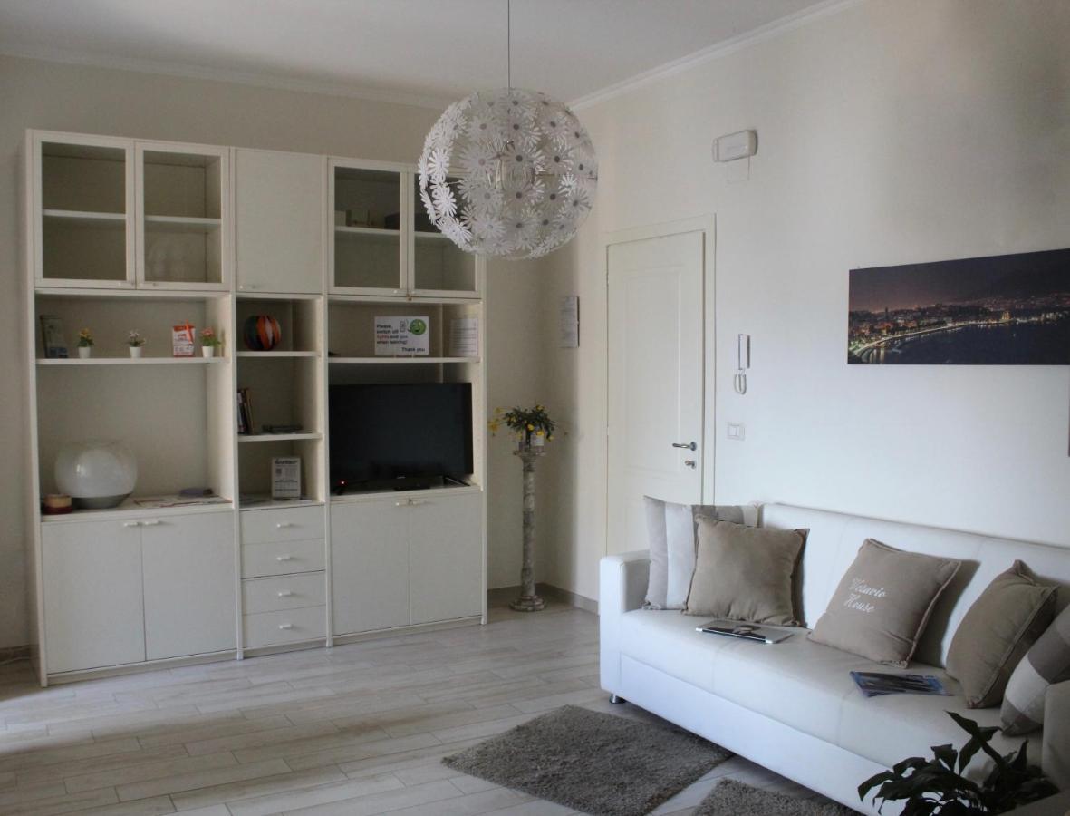 Vesuvio House Appartamento Indipendente E Centrale Сант'Анджелло Экстерьер фото