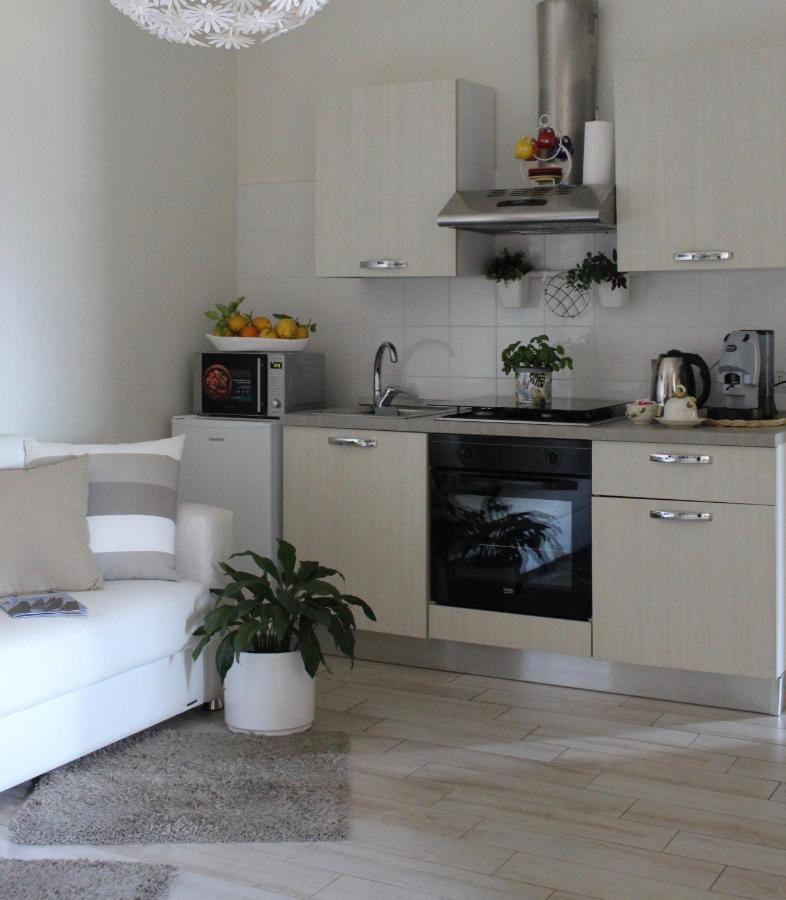 Vesuvio House Appartamento Indipendente E Centrale Сант'Анджелло Экстерьер фото